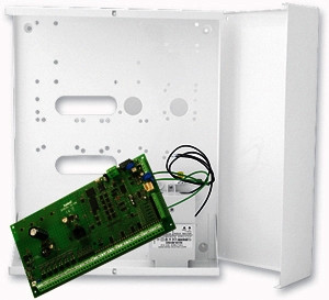 INTEGRA 128 Central kabinet med strømforsyning og akku.